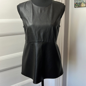 BANANA REPUBLIC FAUX LEATHER WOMENS‎ TOP SIZE 2